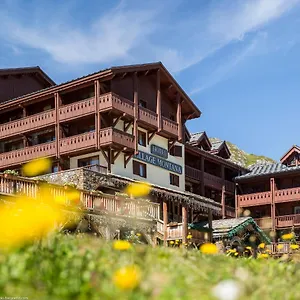 hotel-village-montana.hotels-rhonealpes.com/
